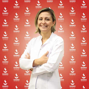 NEFROLOJİ UZMANI DOÇ. DR. MEHTAP AKDOĞAN SANKO HASTANESİ'NDE