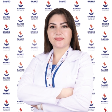 YAZ AYLARINDA SESSİZ TEHLİKE: GIDA ZEHİRLENMELERİNE DİKKAT!