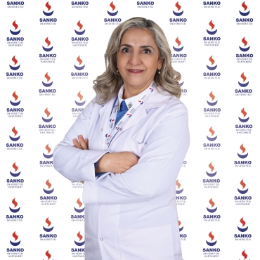 CİLT LEKELERİ EN SIK GÜNEŞ HASARINA BAĞLI NEDENLERLE GÖRÜLÜR