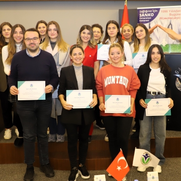 GENÇ İŞ İNSANLARINA İLK YARDIMIN PÜF NOKTALARI ANLATILDI