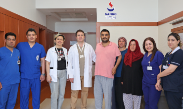 SANKO ÜNİVERSİTESİ HASTANESİ’NDE BAŞARILI BÖBREK NAKLİ  ABLASININ BAĞIŞLADIĞI BÖBREKLE HAYATA YENİDEN TUTUNDU